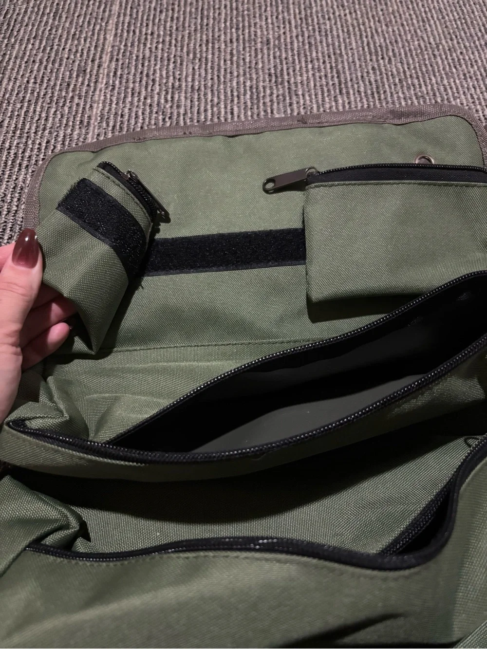 Uup olive green
